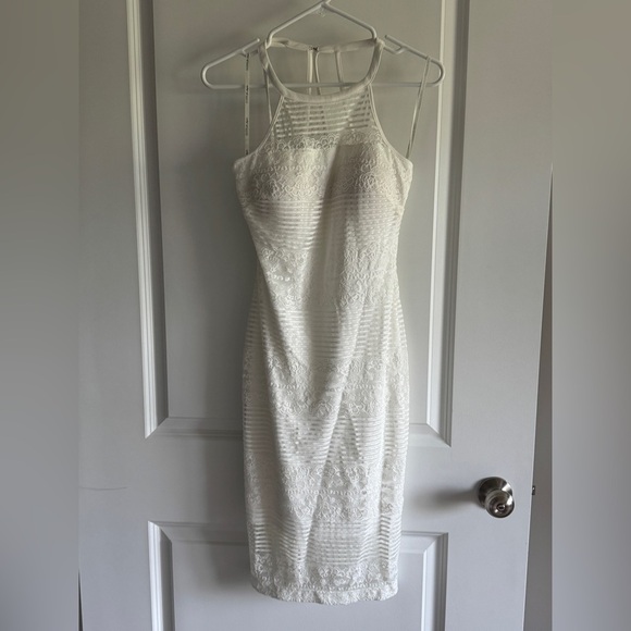GUESS White Lace Dress - Picture 10 of 11